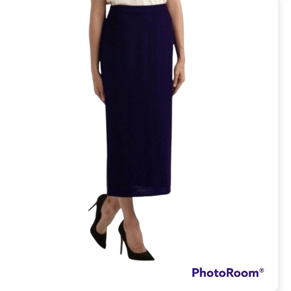 St. John Dresses & Skirts - ST. JOHN BASICS Black Maxi Skirt Size 8